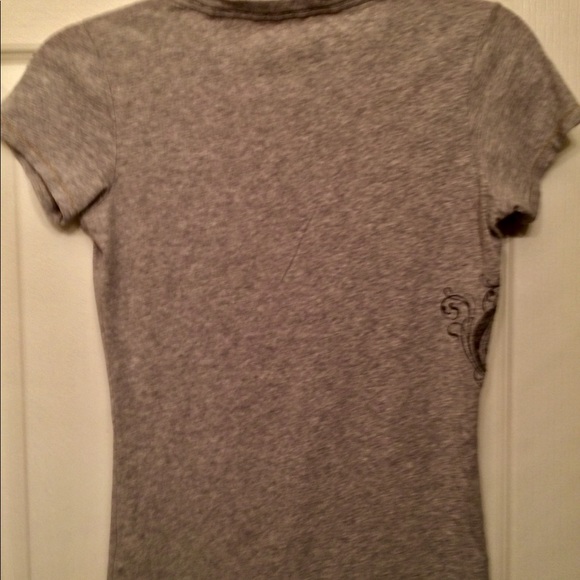 Women’s Guess tee shirt - Picture 5 of 5